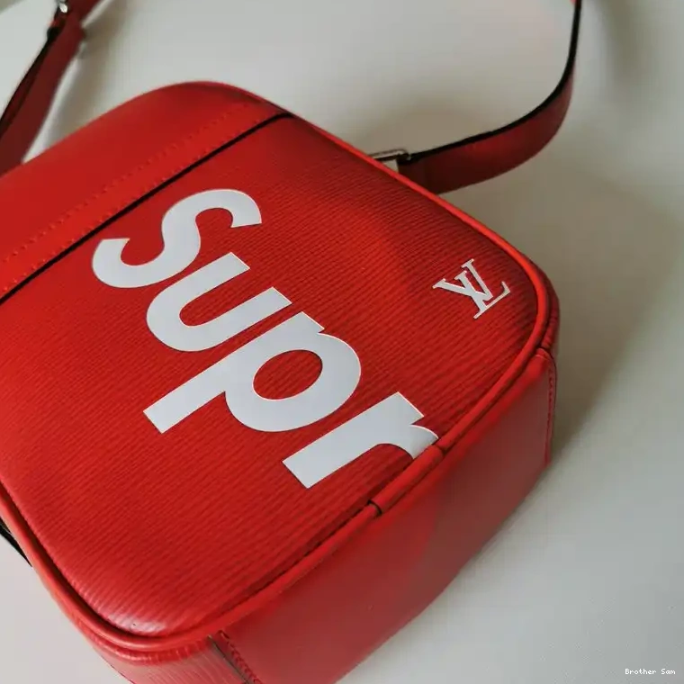 Brother Sam Yupoo Bags 20DJ570193 Loewe 0427